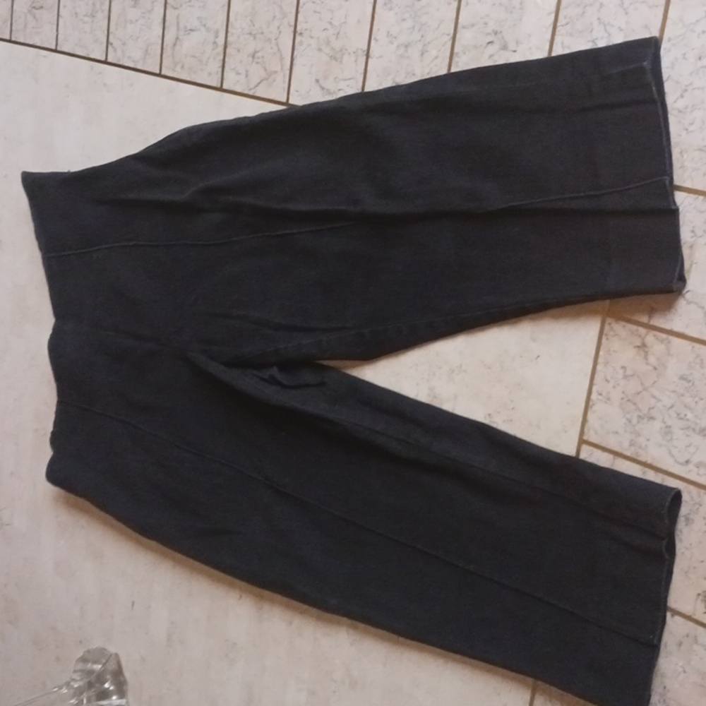 Vintage Cache Women's Capri pants,,size 2,,,New, Black